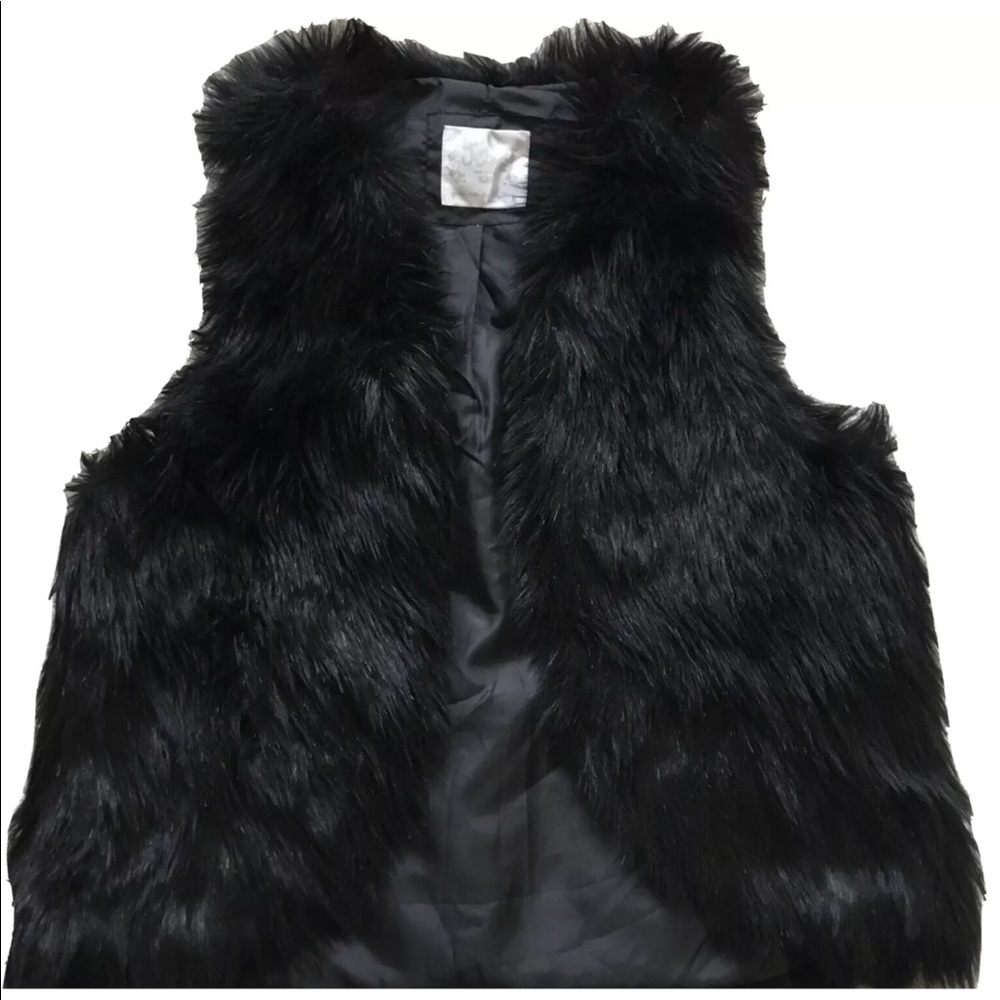 JUSTICE Girls size 16/18 FAX FUR VEST
